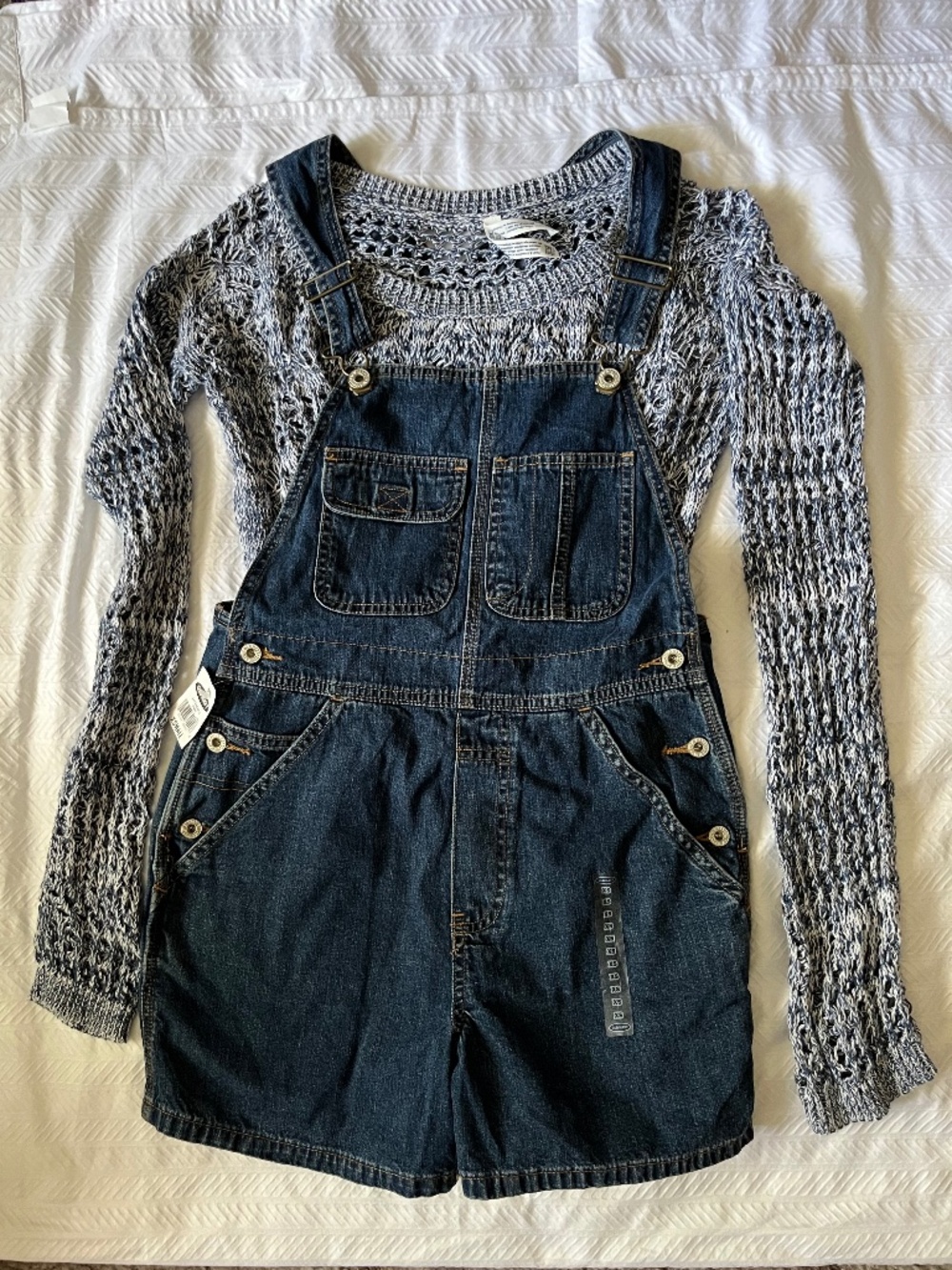 Old Navy Denim Shorts Overalls Size XS Women’s Junior’s Teens NEW - Picture 9 of 10